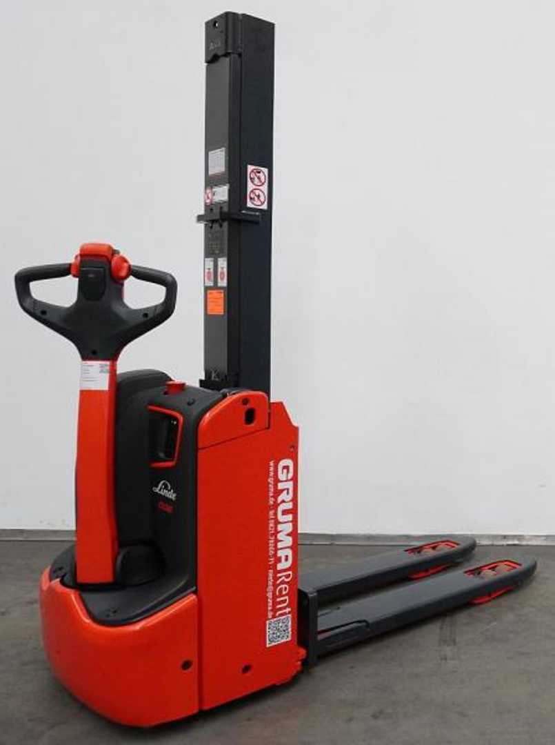 Used Forklift Linde D 08 M ION 1162-00 Aukšto kėlimo krautuvas su grąžulu (Image 5)