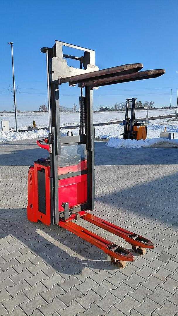 Used Forklift Linde D12HPAP Aukšto kėlimo krautuvas su grąžulu (Image 5) Used Forklift Linde D12HPAP Aukšto kėlimo krautuvas su grąžulu (Image 5)