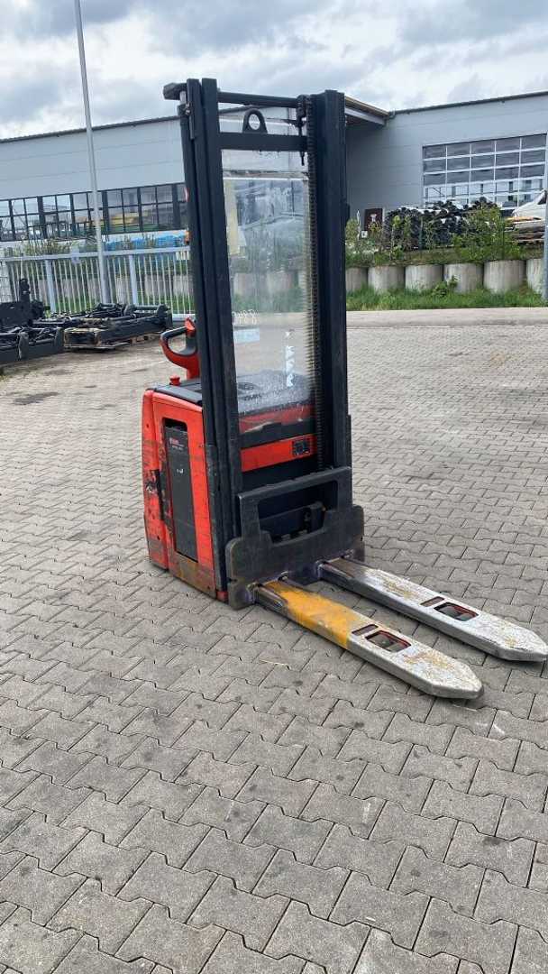 Used Forklift Linde L 16/1173 Aukšto kėlimo krautuvas su grąžulu (Image 3) Used Forklift Linde L 16/1173 Aukšto kėlimo krautuvas su grąžulu (Image 3)
