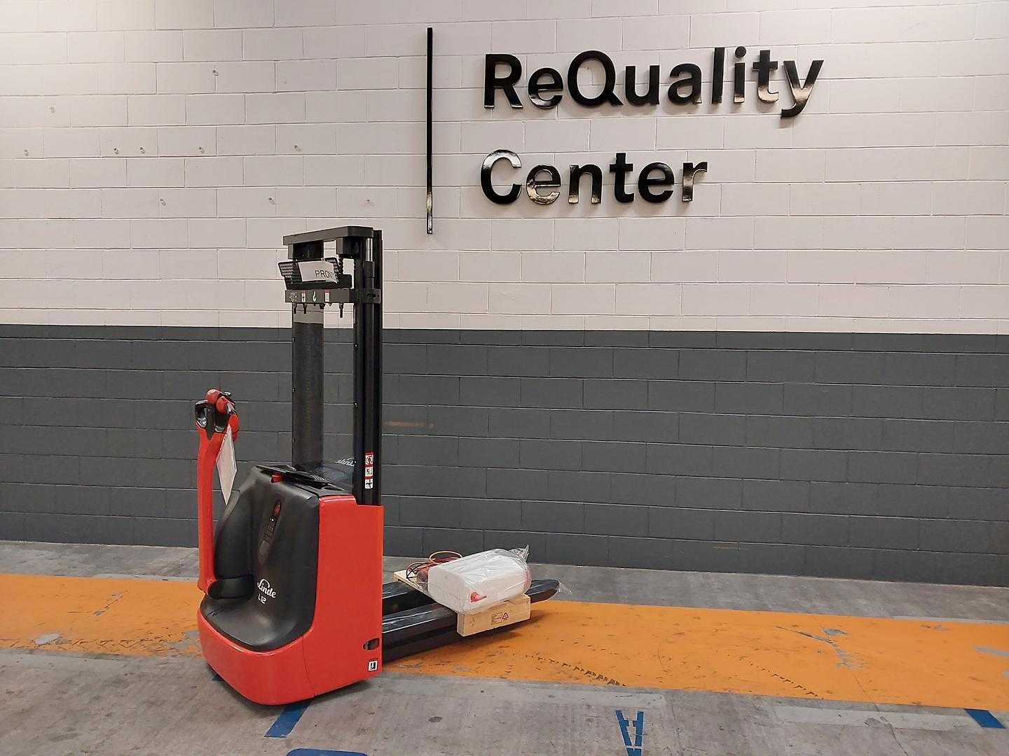 Used Forklift Linde L12 Aukšto kėlimo krautuvas su grąžulu (Image 2) Used Forklift Linde L12 Aukšto kėlimo krautuvas su grąžulu (Image 2)
