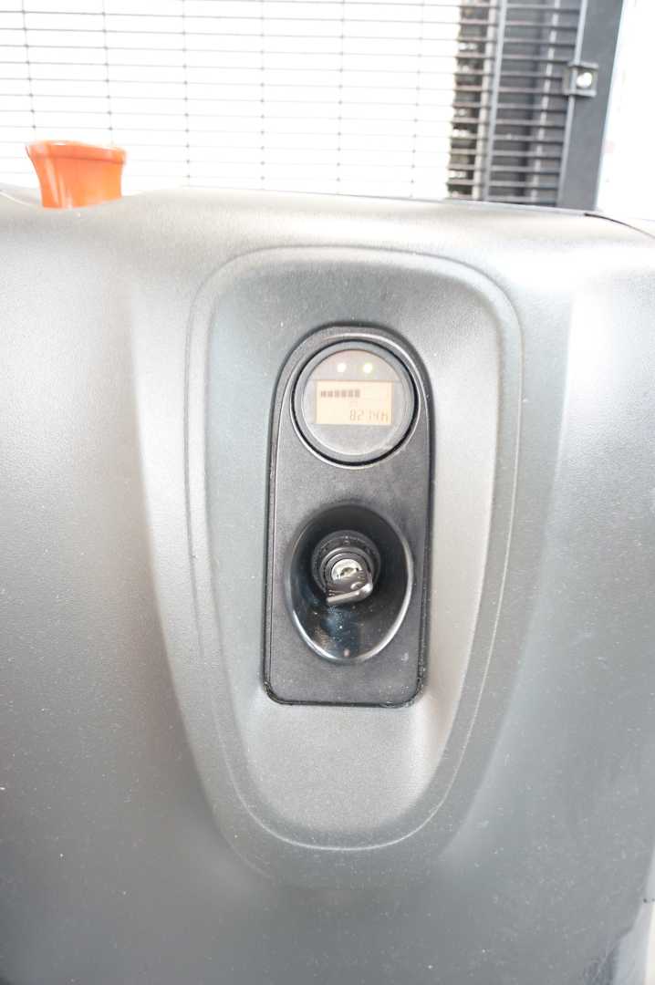 Used Forklift Linde L 12 1172 Aukšto kėlimo krautuvas su grąžulu (Image 7)