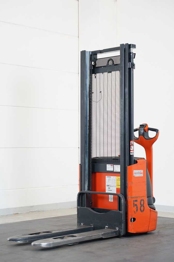 Used Forklift Linde L 12 1172 Aukšto kėlimo krautuvas su grąžulu (Image 2)