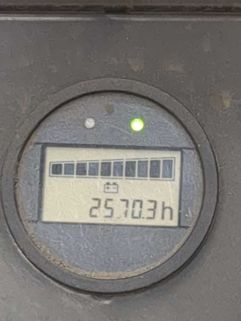 Used Forklift Linde D10FP-1163-01 Aukšto kėlimo krautuvas su grąžulu (Image 5)