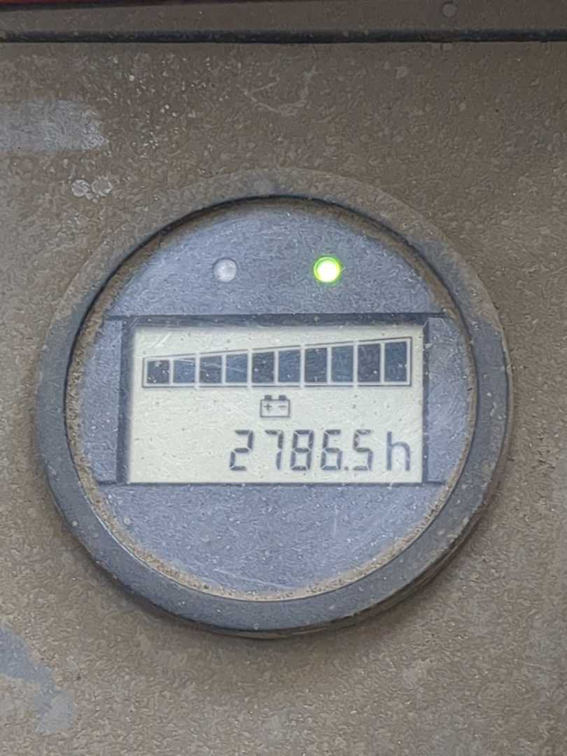 Used Forklift Linde D10FP-1163-01 Aukšto kėlimo krautuvas su grąžulu (Image 5)