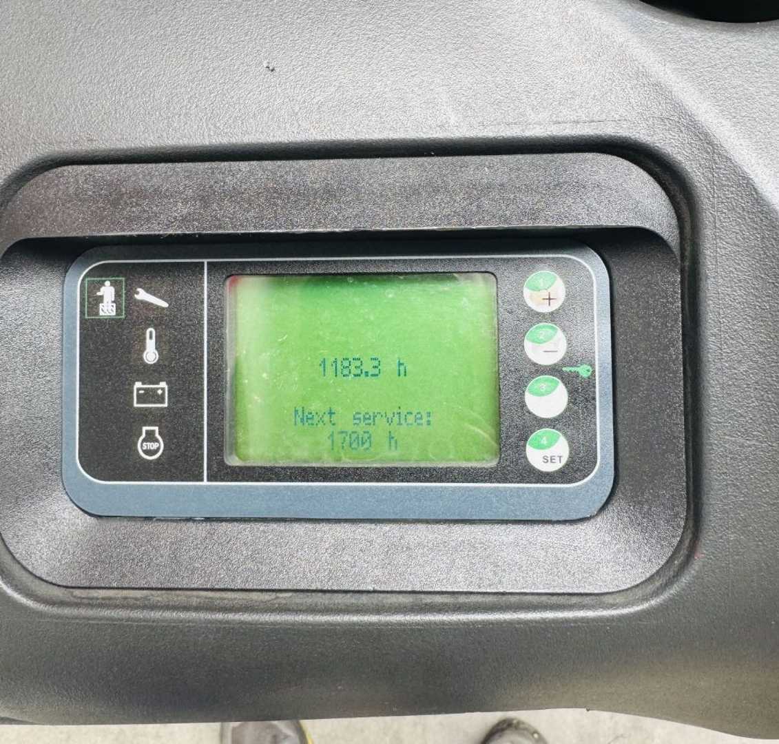 Used Forklift Linde L 12 L Initialhub Batterie Bj.21 Aukšto kėlimo krautuvas su grąžulu (Image 6) Used Forklift Linde L 12 L Initialhub Batterie Bj.21 Aukšto kėlimo krautuvas su grąžulu (Image 6)