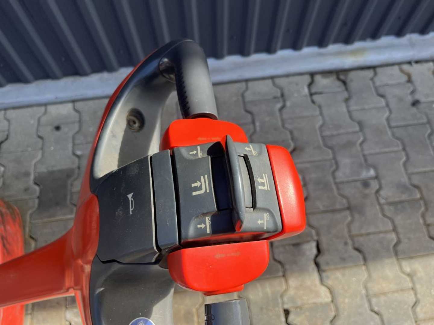 Used Forklift Linde D08 Aukšto kėlimo krautuvas su grąžulu (Image 9) Used Forklift Linde D08 Aukšto kėlimo krautuvas su grąžulu (Image 9)