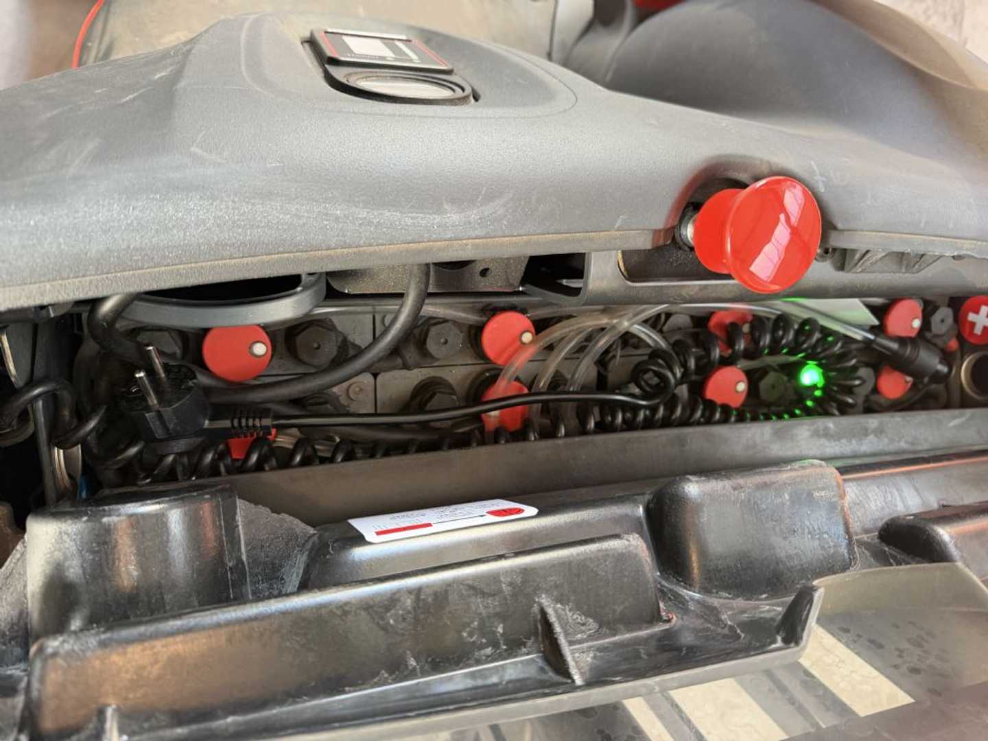 Used Forklift Linde L12 Aukšto kėlimo krautuvas su grąžulu (Image 7) Used Forklift Linde L12 Aukšto kėlimo krautuvas su grąžulu (Image 7)