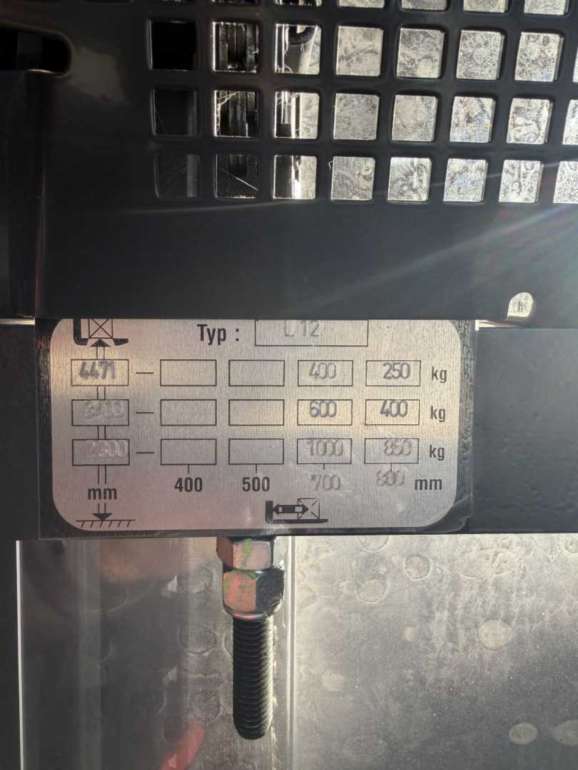 Used Forklift Linde L12 Aukšto kėlimo krautuvas su grąžulu (Image 10) Used Forklift Linde L12 Aukšto kėlimo krautuvas su grąžulu (Image 10)