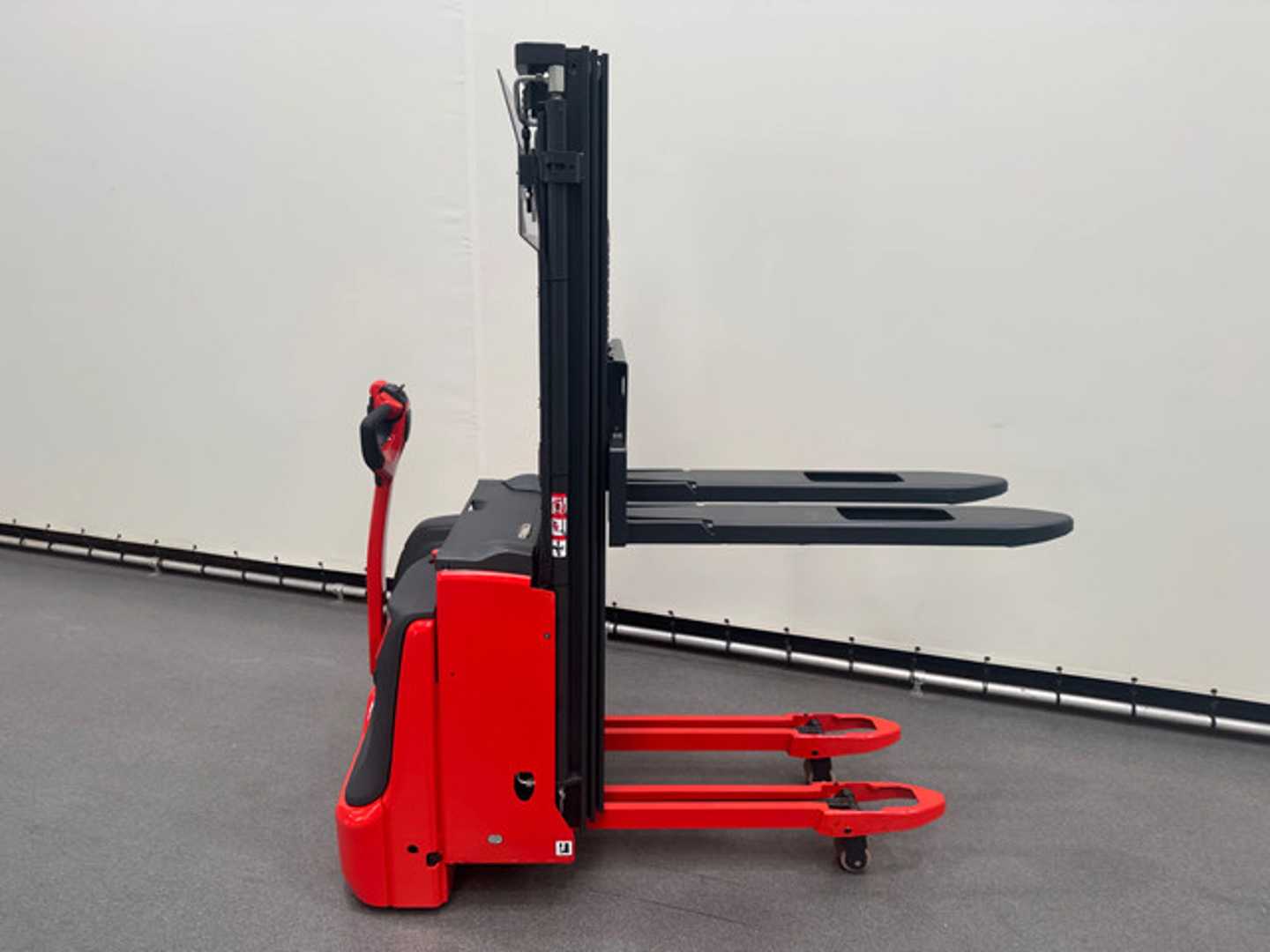 Used Forklift Linde L 12 B-i Aukšto kėlimo krautuvas su grąžulu (Image 5)