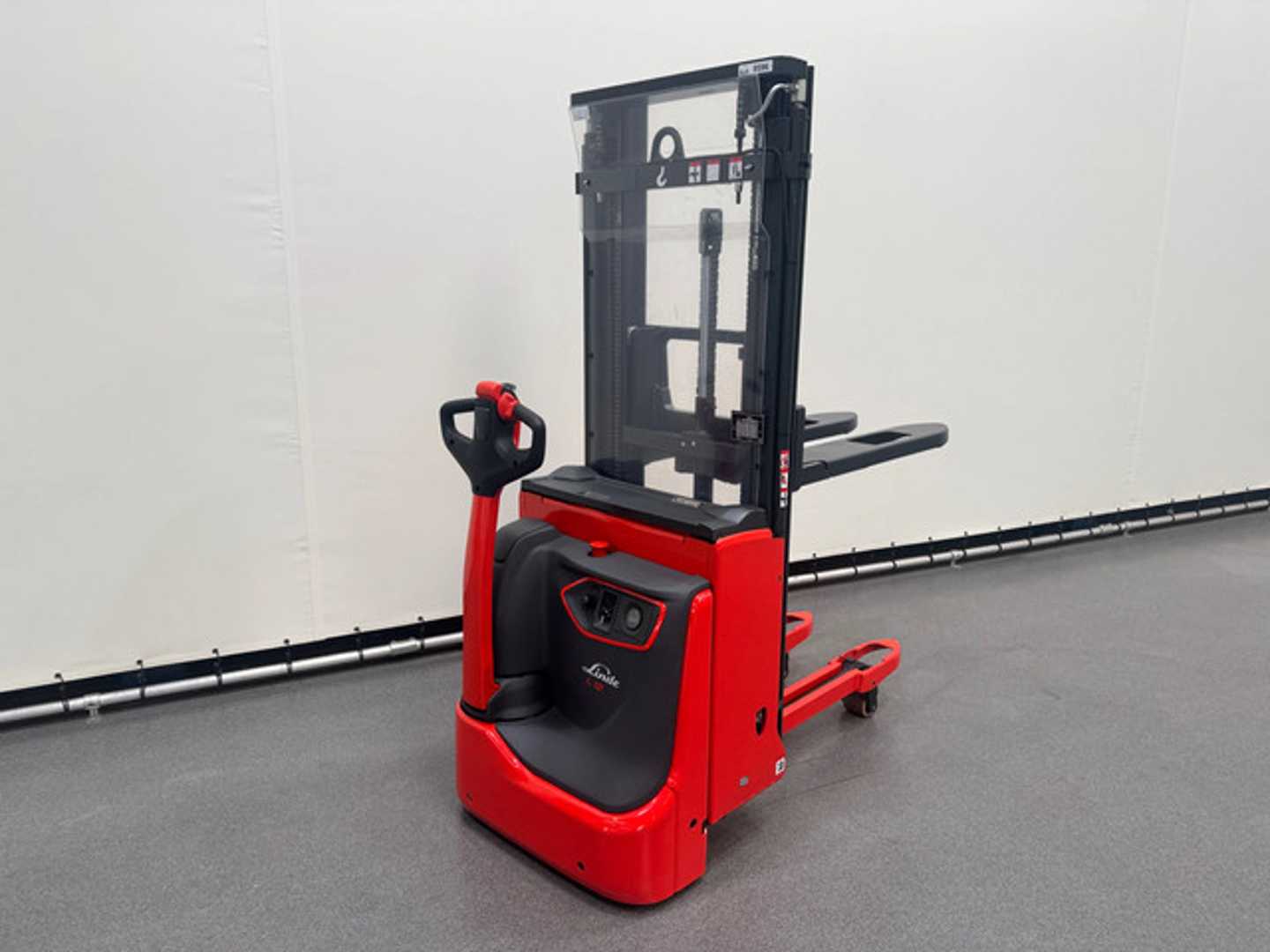 Used Forklift Linde L 12 B-i Aukšto kėlimo krautuvas su grąžulu (Image 9)