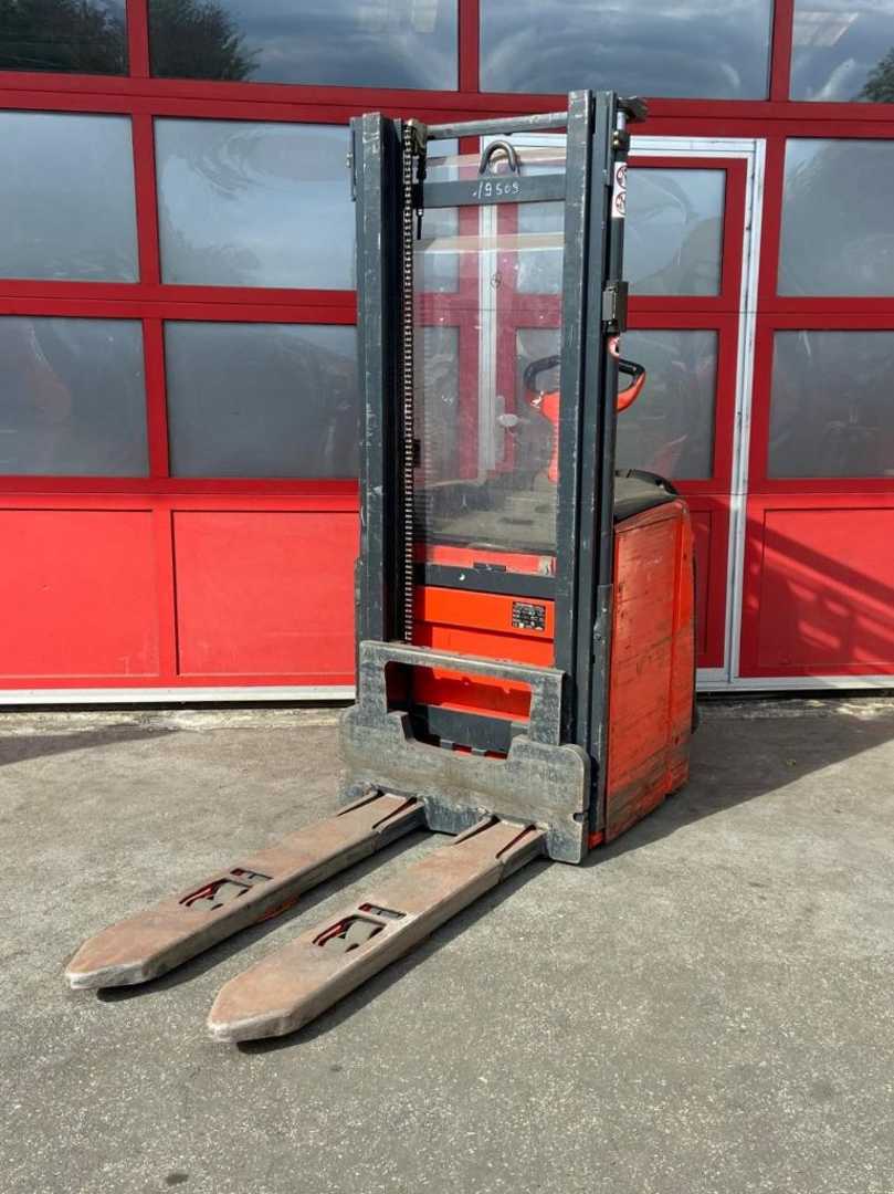 Used Forklift Linde L16AP Aukšto kėlimo krautuvas su grąžulu (Image 1) Used Forklift Linde L16AP Aukšto kėlimo krautuvas su grąžulu (Image 1)