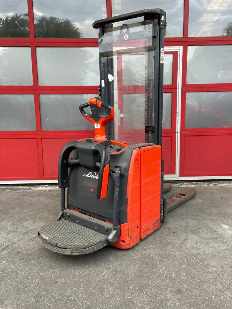 Used Forklift Linde L14AP Aukšto kėlimo krautuvas su grąžulu (Image 3)