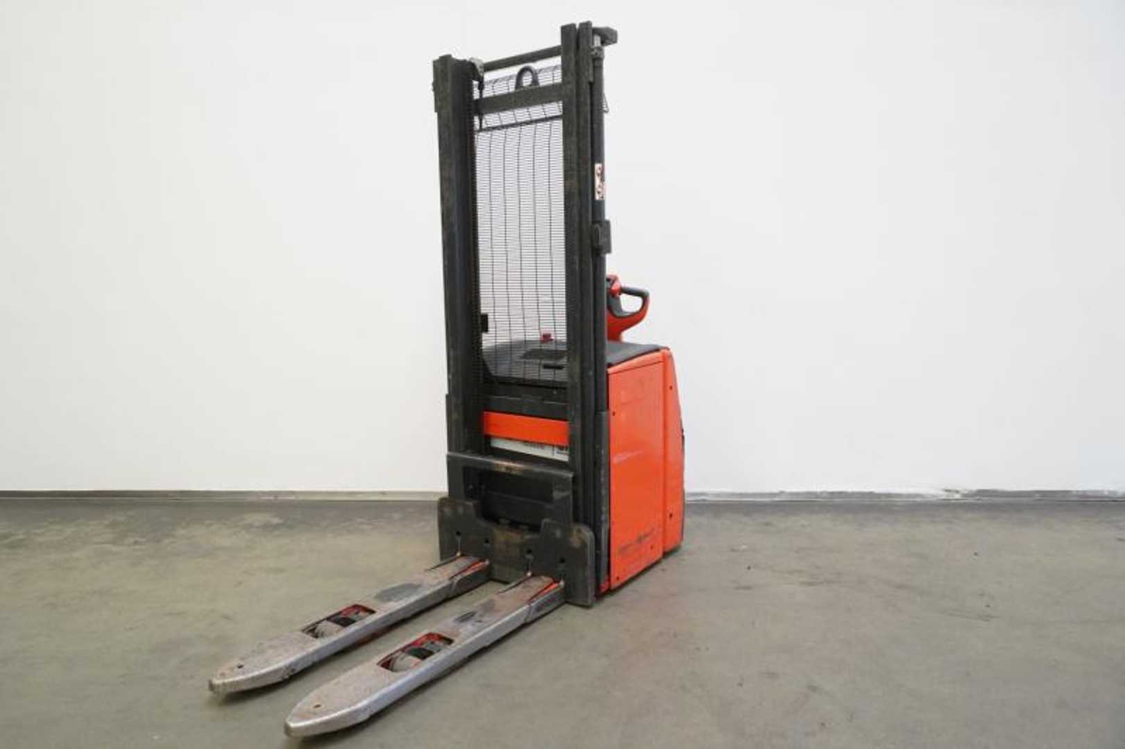 Used Forklift Linde L 16 i 1173 Aukšto kėlimo krautuvas su grąžulu (Image 2) Used Forklift Linde L 16 i 1173 Aukšto kėlimo krautuvas su grąžulu (Image 2)
