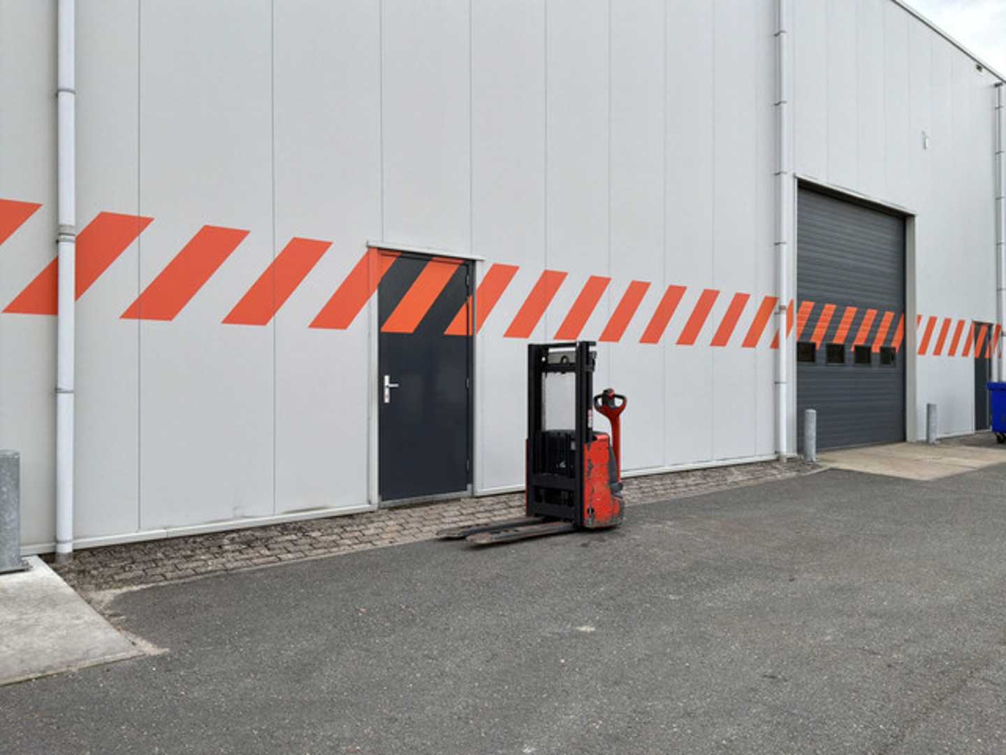 Used Forklift Linde L12 Aukšto kėlimo krautuvas su grąžulu (Image 5)