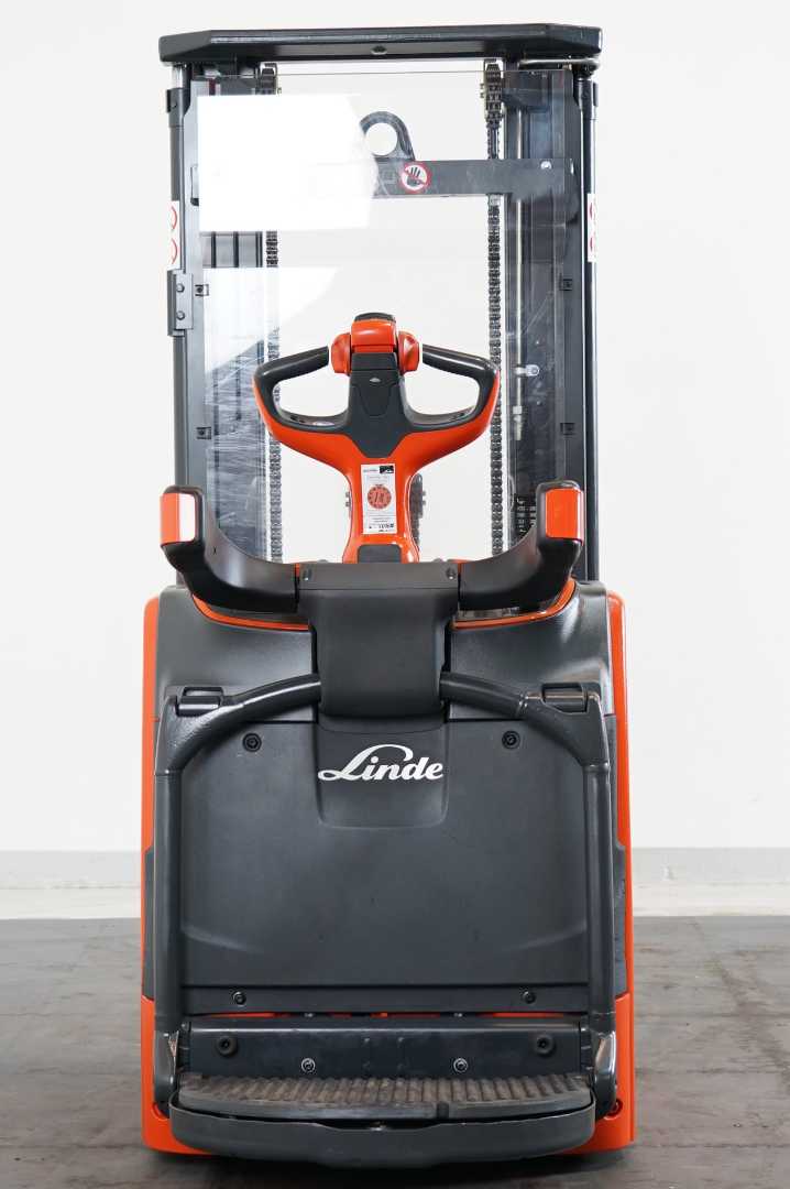 Used Forklift Linde L 16 AP I 1173-01 Aukšto kėlimo krautuvas su grąžulu (Image 10) Used Forklift Linde L 16 AP I 1173-01 Aukšto kėlimo krautuvas su grąžulu (Image 10)