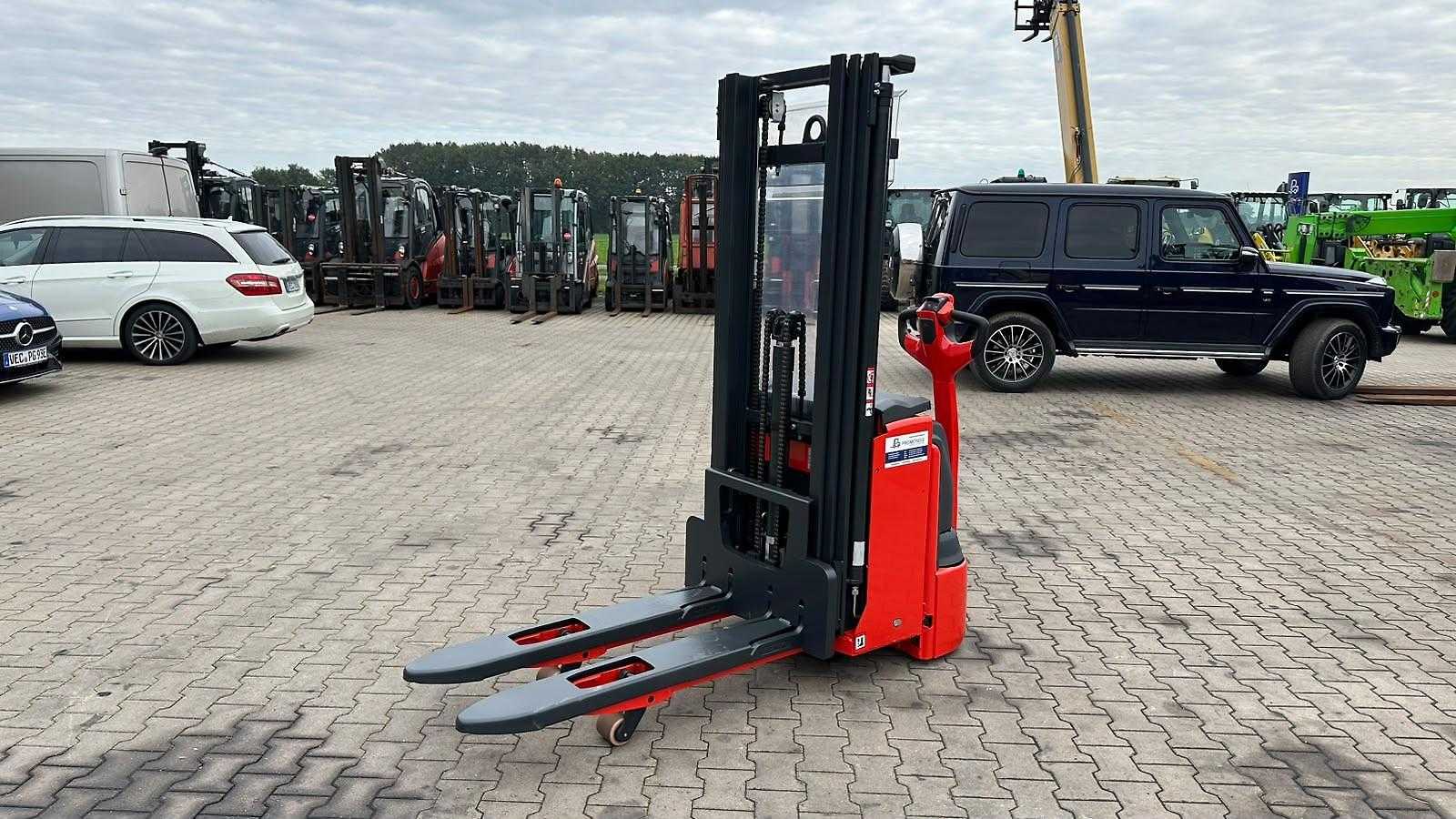 Used Forklift Linde L 16 I Aukšto kėlimo krautuvas su grąžulu (Image 2) Used Forklift Linde L 16 I Aukšto kėlimo krautuvas su grąžulu (Image 2)