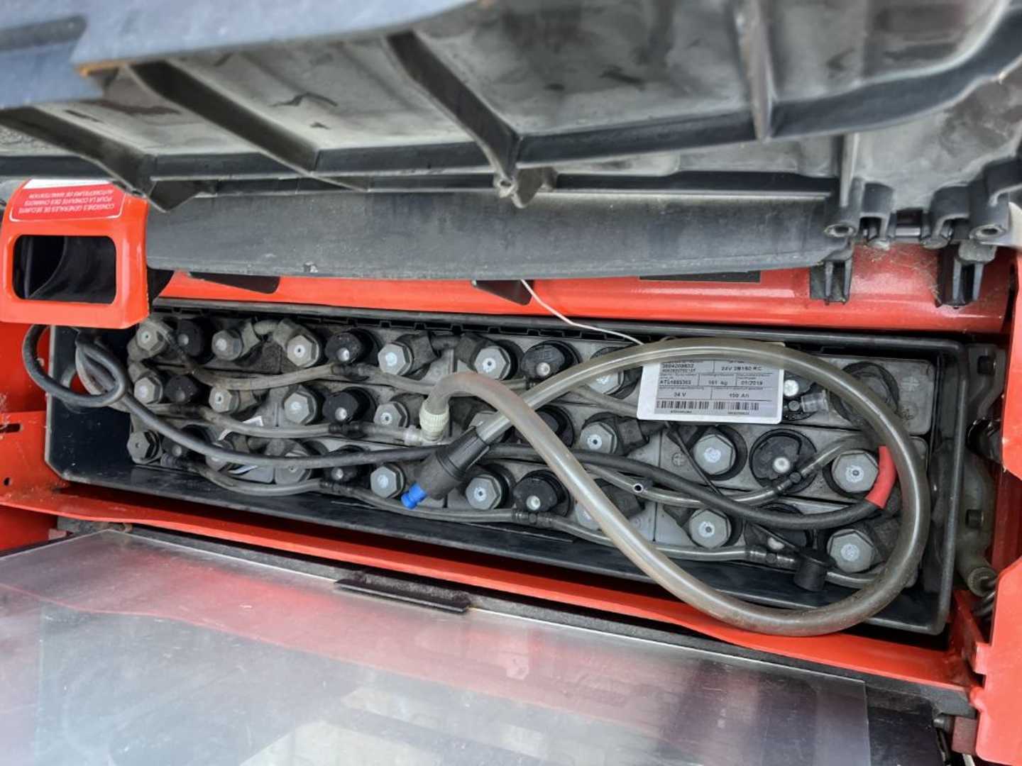 Used Forklift Linde D08 Aukšto kėlimo krautuvas su grąžulu (Image 5) Used Forklift Linde D08 Aukšto kėlimo krautuvas su grąžulu (Image 5)