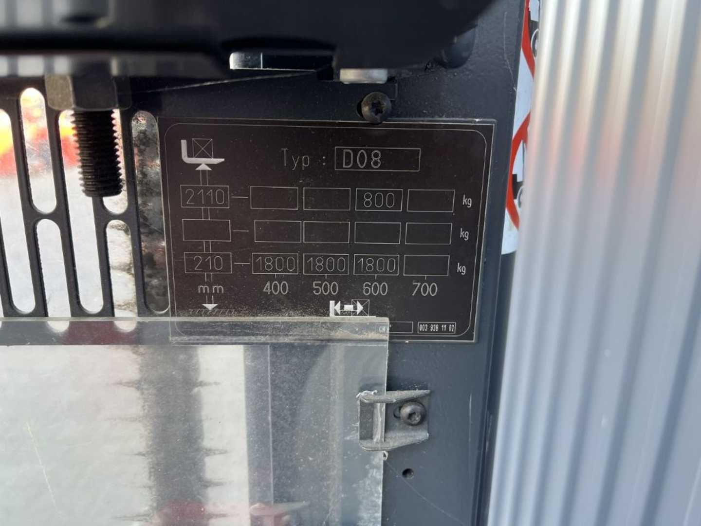 Used Forklift Linde D08 Aukšto kėlimo krautuvas su grąžulu (Image 8) Used Forklift Linde D08 Aukšto kėlimo krautuvas su grąžulu (Image 8)