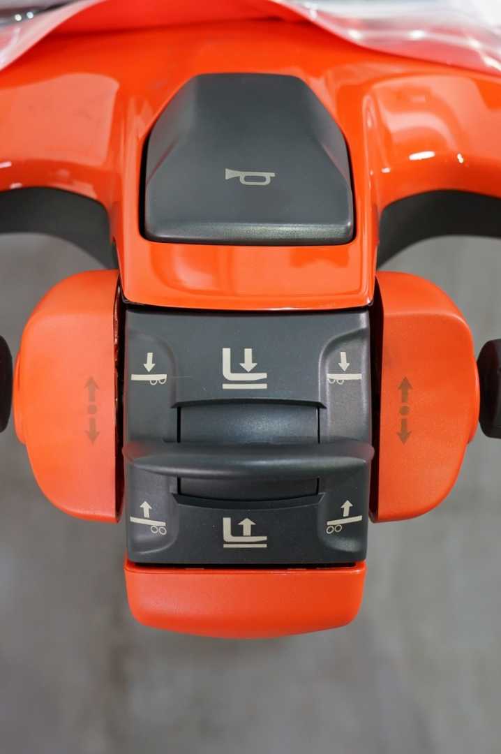 Used Forklift Linde L 16 B 4596 Aukšto kėlimo krautuvas su grąžulu (Image 8) Used Forklift Linde L 16 B 4596 Aukšto kėlimo krautuvas su grąžulu (Image 8)
