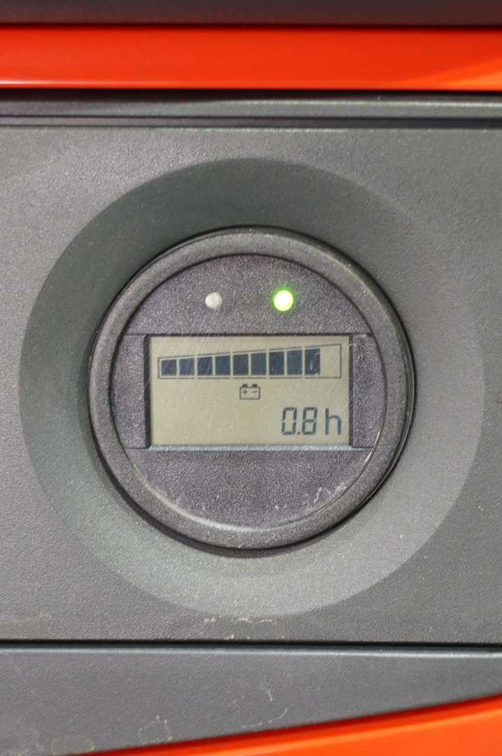 Used Forklift Linde L 16 B 4596 Aukšto kėlimo krautuvas su grąžulu (Image 9) Used Forklift Linde L 16 B 4596 Aukšto kėlimo krautuvas su grąžulu (Image 9)