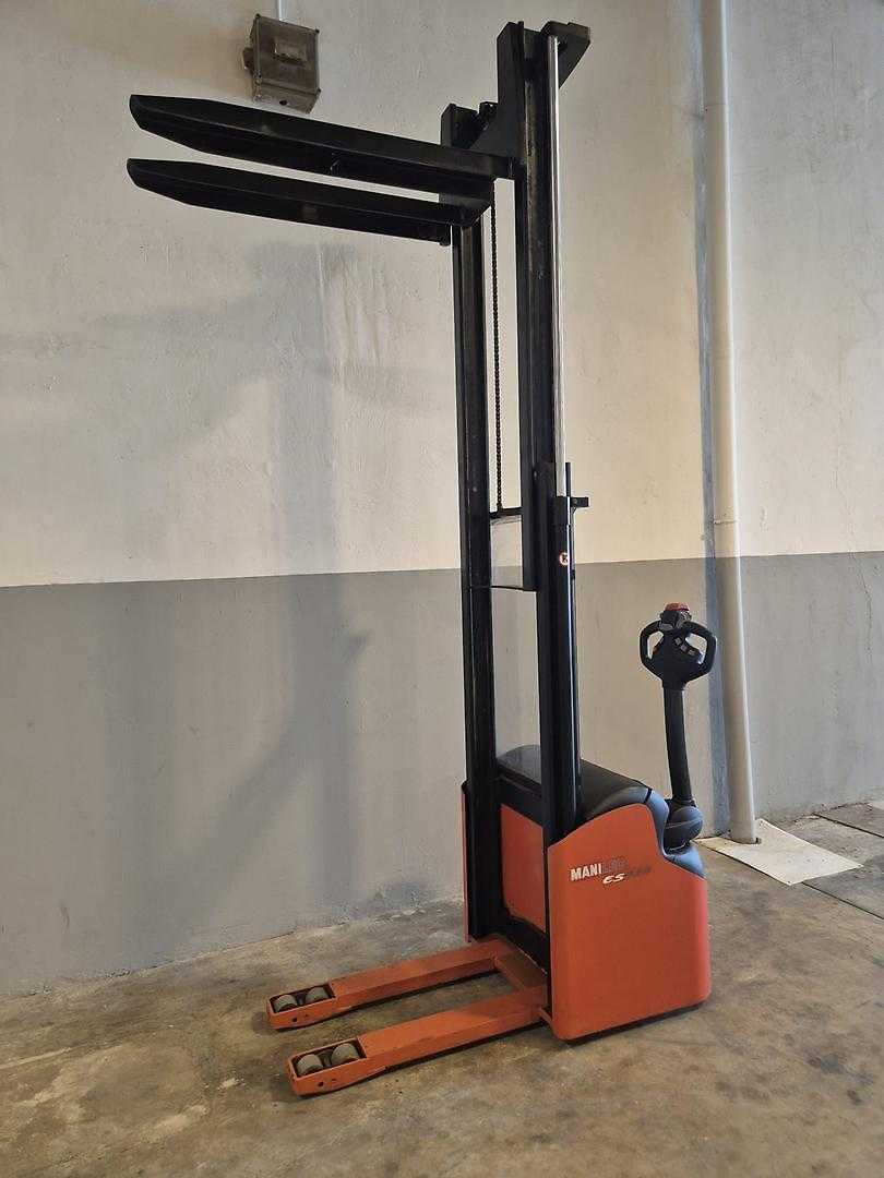 Used Forklift Manitou A14 Aukšto kėlimo krautuvas su grąžulu (Image 3)