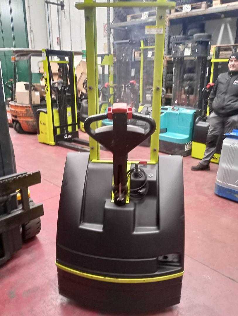 Used Forklift Pramac GX 10/16 Aukšto kėlimo krautuvas su grąžulu (Image 1) Used Forklift Pramac GX 10/16 Aukšto kėlimo krautuvas su grąžulu (Image 1)