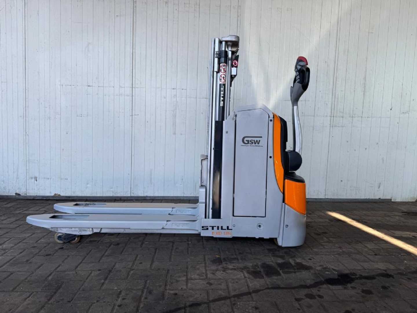 Used Forklift STILL EXD18L Aukšto kėlimo krautuvas su grąžulu (Image 1) Used Forklift STILL EXD18L Aukšto kėlimo krautuvas su grąžulu (Image 1)