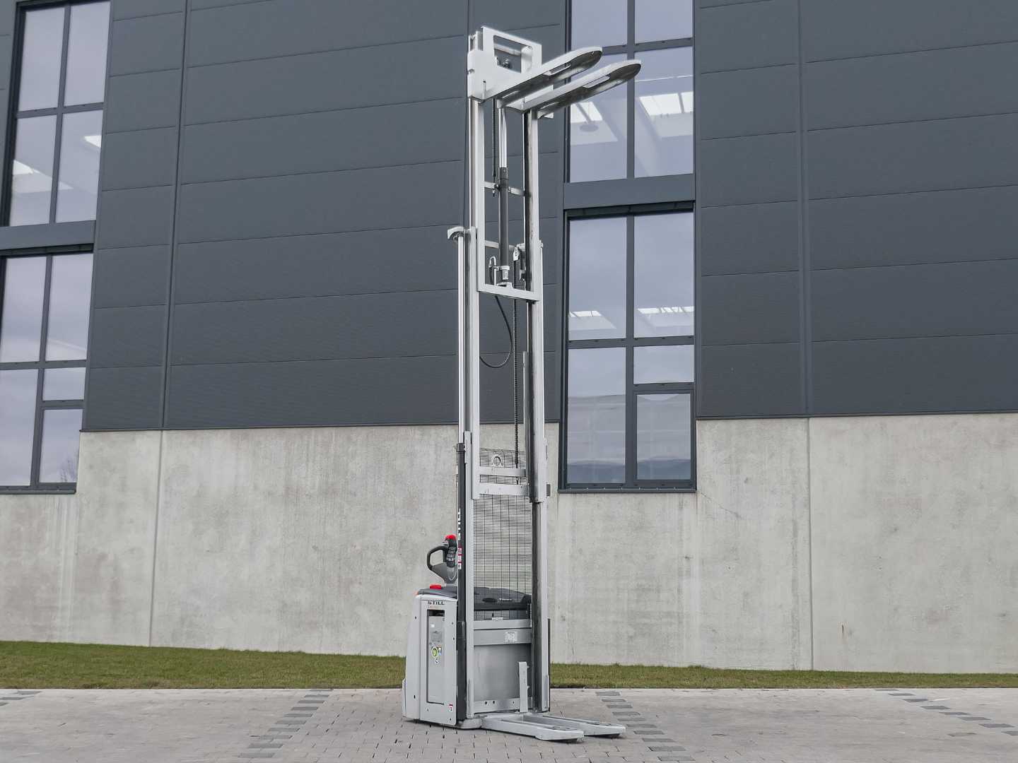 Used Forklift STILL EXV 20i Aukšto kėlimo krautuvas su grąžulu (Image 14) Used Forklift STILL EXV 20i Aukšto kėlimo krautuvas su grąžulu (Image 14)
