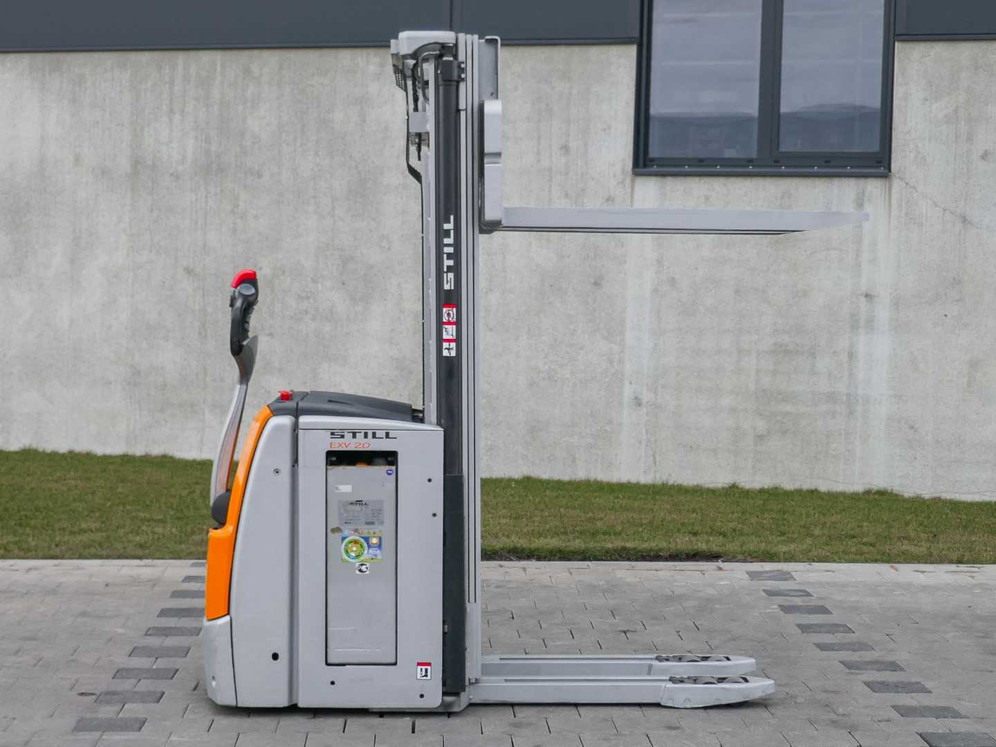 Used Forklift STILL EXV 20i Aukšto kėlimo krautuvas su grąžulu (Image 15) Used Forklift STILL EXV 20i Aukšto kėlimo krautuvas su grąžulu (Image 15)