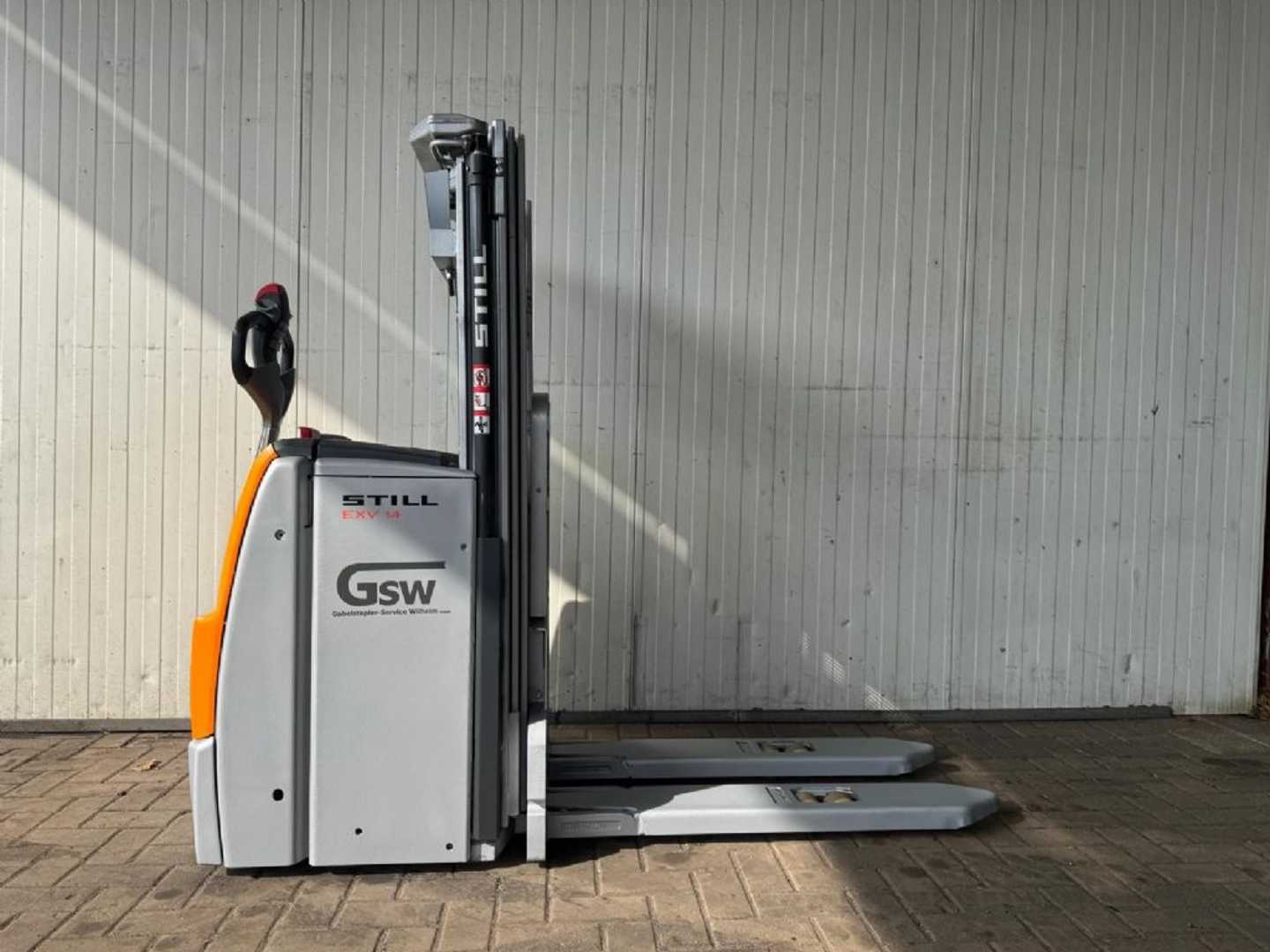 Used Forklift STILL EXV4 Aukšto kėlimo krautuvas su grąžulu (Image 2) Used Forklift STILL EXV4 Aukšto kėlimo krautuvas su grąžulu (Image 2)