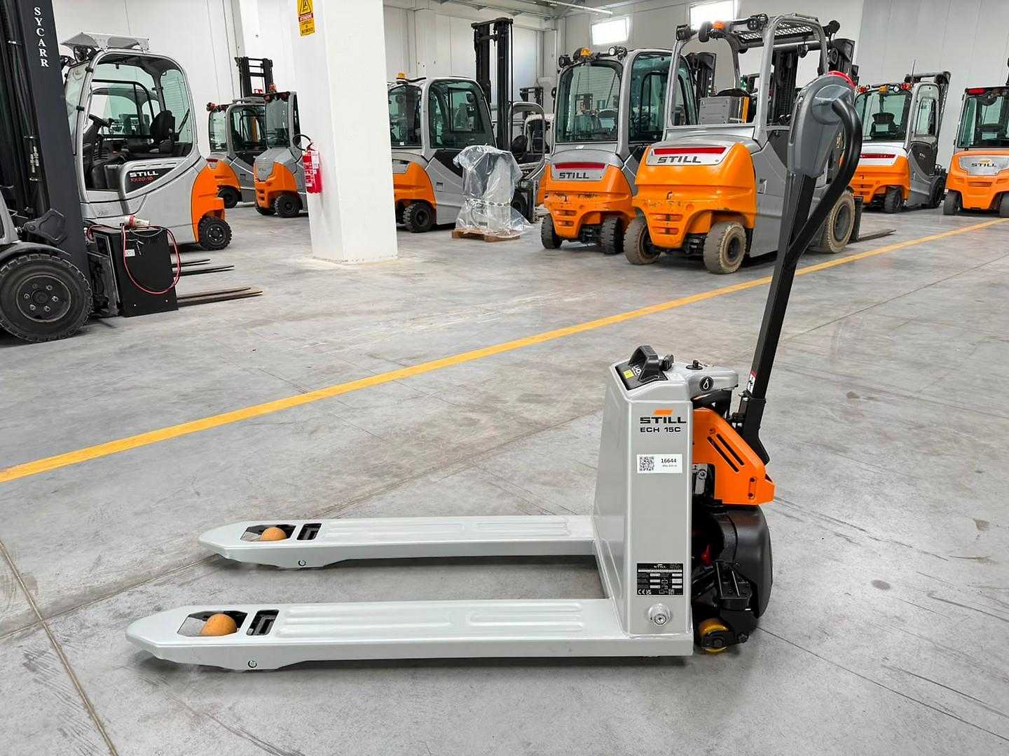 Used Forklift STILL ECH 15 C Aukšto kėlimo krautuvas su grąžulu (Image 3) Used Forklift STILL ECH 15 C Aukšto kėlimo krautuvas su grąžulu (Image 3)