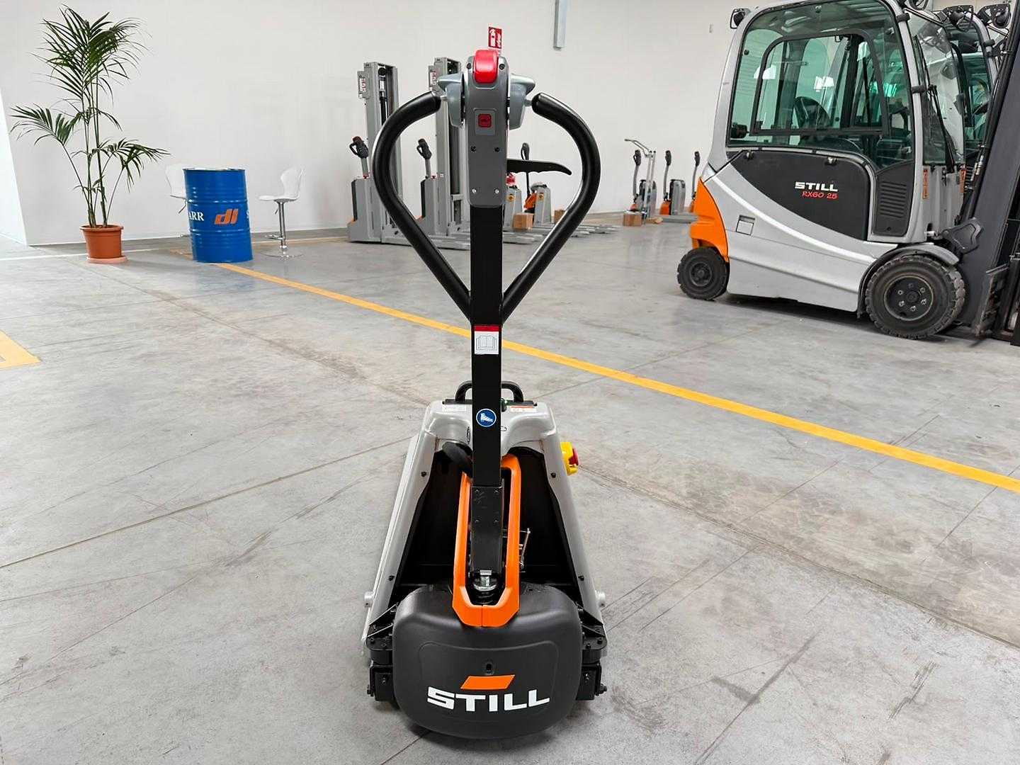 Used Forklift STILL ECH 15 C Aukšto kėlimo krautuvas su grąžulu (Image 4) Used Forklift STILL ECH 15 C Aukšto kėlimo krautuvas su grąžulu (Image 4)