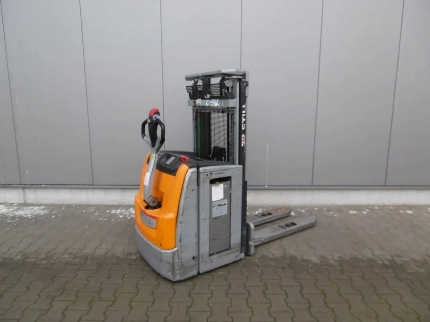 Used Forklift STILL EXV 14 Aukšto kėlimo krautuvas su grąžulu (Image 2) Used Forklift STILL EXV 14 Aukšto kėlimo krautuvas su grąžulu (Image 2)