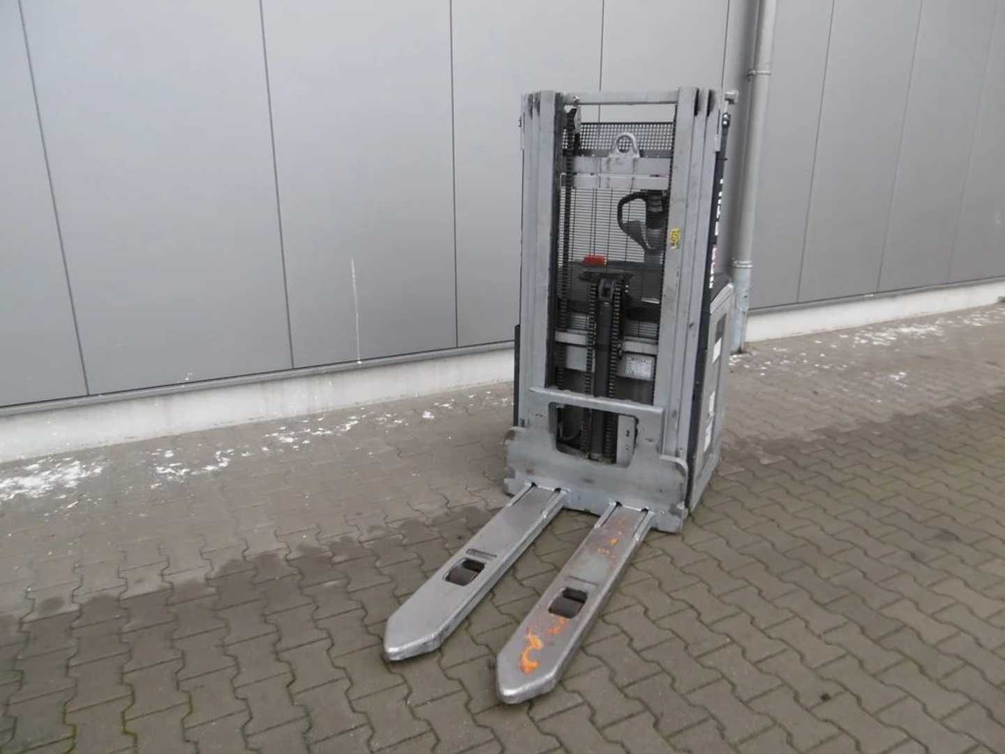 Used Forklift STILL EXV 14 Aukšto kėlimo krautuvas su grąžulu (Image 7) Used Forklift STILL EXV 14 Aukšto kėlimo krautuvas su grąžulu (Image 7)