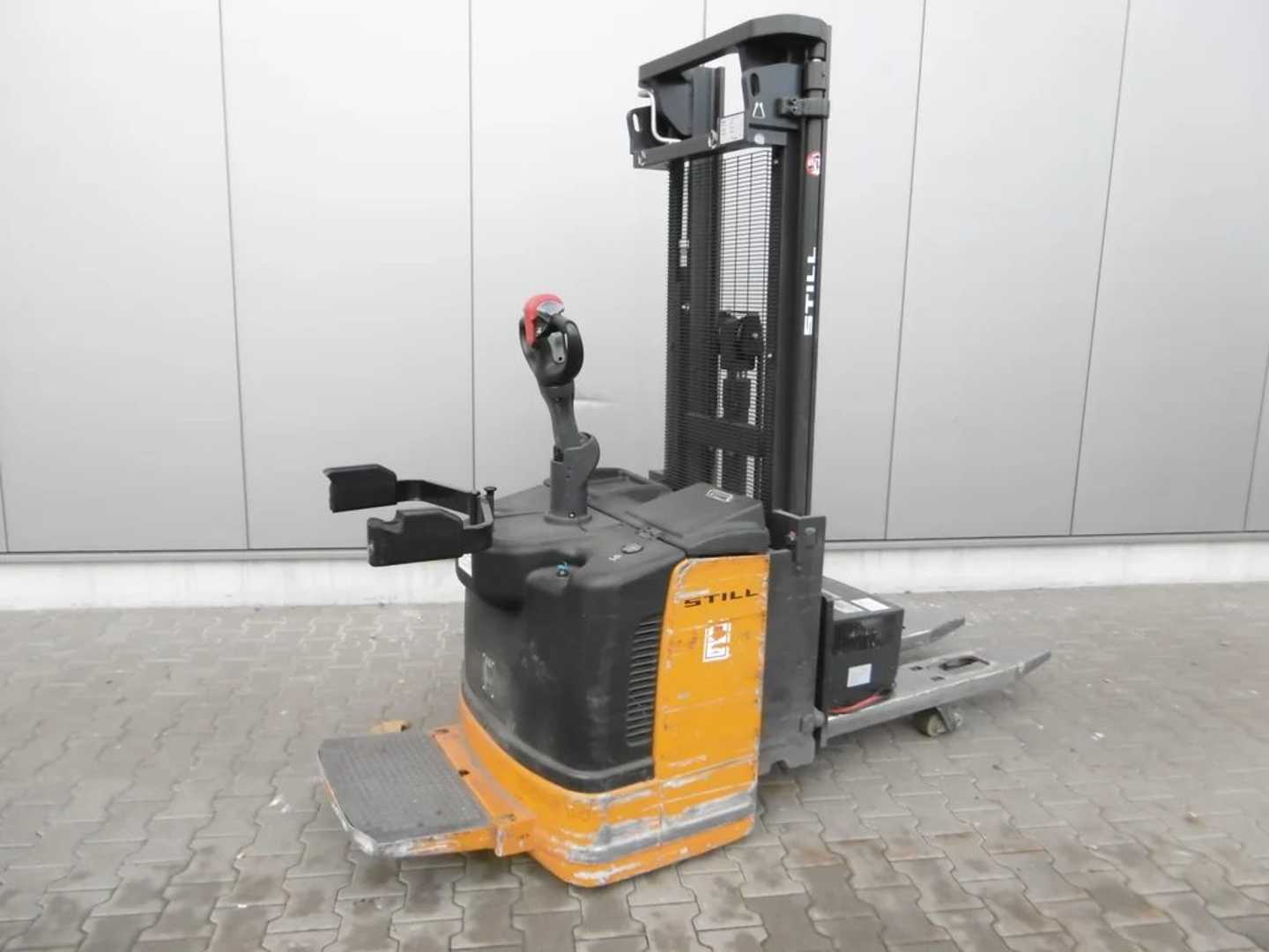Used Forklift STILL EGV-S 14 LB 2012 Aukšto kėlimo krautuvas su grąžulu (Image 2) Used Forklift STILL EGV-S 14 LB 2012 Aukšto kėlimo krautuvas su grąžulu (Image 2)