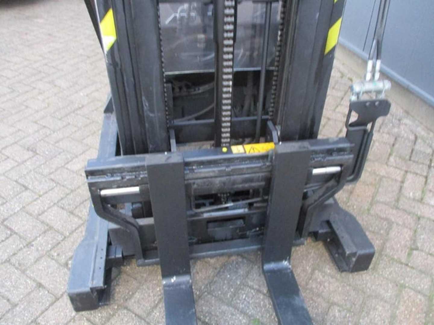 Used Forklift Toyota SWE120XR Aukšto kėlimo krautuvas su grąžulu (Image 7) Used Forklift Toyota SWE120XR Aukšto kėlimo krautuvas su grąžulu (Image 7)