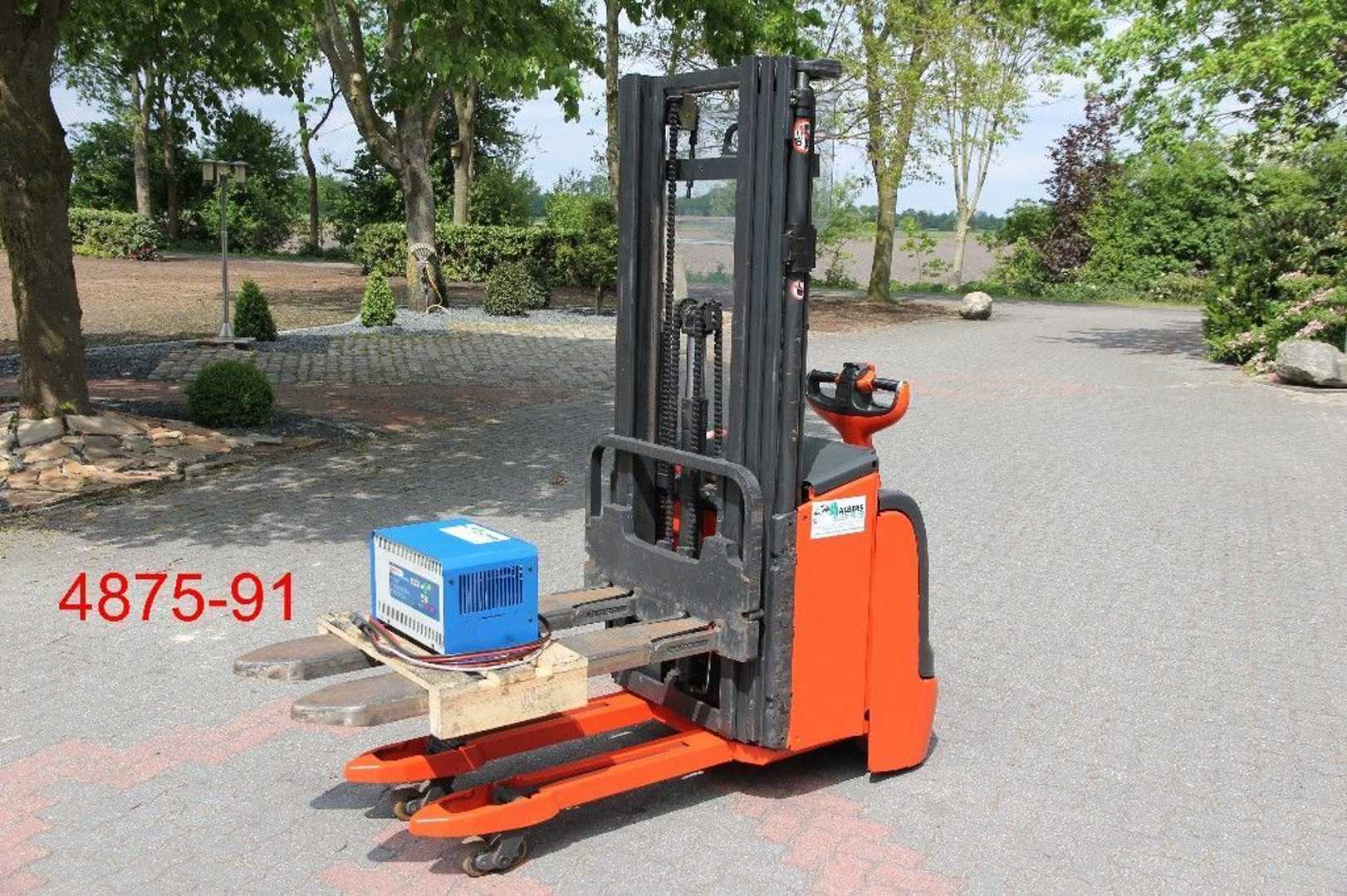 Used Forklift Linde L 16 i Aukšto kėlimo krautuvas su grąžulu (Image 1)