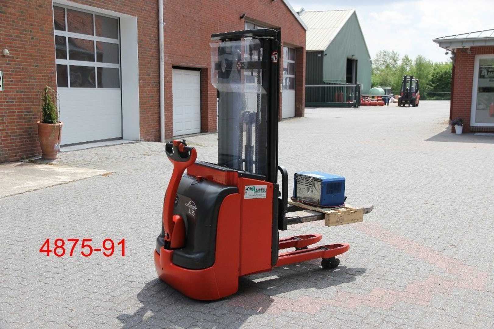 Used Forklift Linde L 16 i Aukšto kėlimo krautuvas su grąžulu (Image 4)