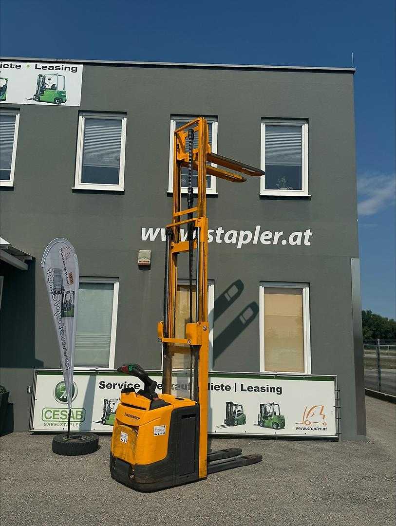 Used Forklift Jungheinrich ERC 216Z Aukšto kėlimo krautuvas su vairuotojo stovu (ar keleivio platforma) (Image 4)
