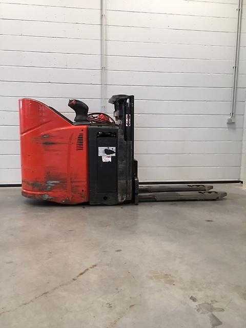 Used Forklift Linde D12HPSP/133 Aukšto kėlimo krautuvas su vairuotojo stovu (ar keleivio platforma) (Image 2) Used Forklift Linde D12HPSP/133 Aukšto kėlimo krautuvas su vairuotojo stovu (ar keleivio platforma) (Image 2)