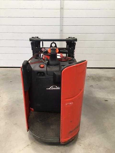 Used Forklift Linde D12HPSP/133 Aukšto kėlimo krautuvas su vairuotojo stovu (ar keleivio platforma) (Image 3) Used Forklift Linde D12HPSP/133 Aukšto kėlimo krautuvas su vairuotojo stovu (ar keleivio platforma) (Image 3)