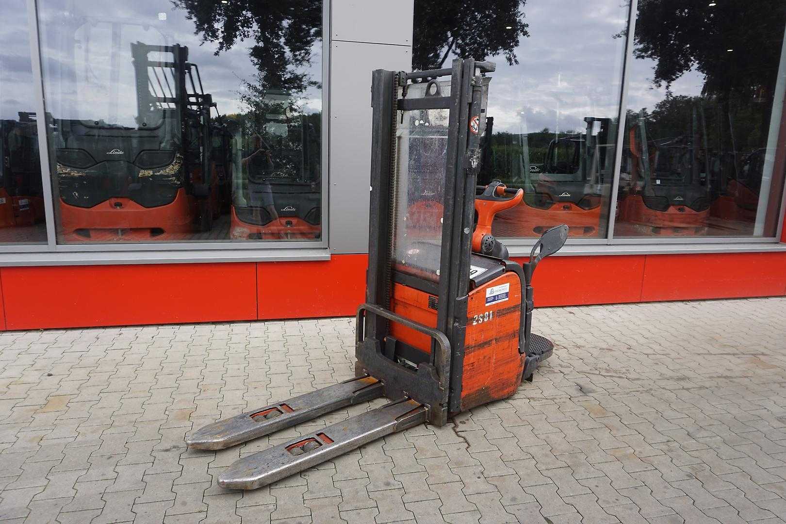 Used Forklift Linde L 14 AP Aukšto kėlimo krautuvas su vairuotojo stovu (ar keleivio platforma) (Image 1) Used Forklift Linde L 14 AP Aukšto kėlimo krautuvas su vairuotojo stovu (ar keleivio platforma) (Image 1)
