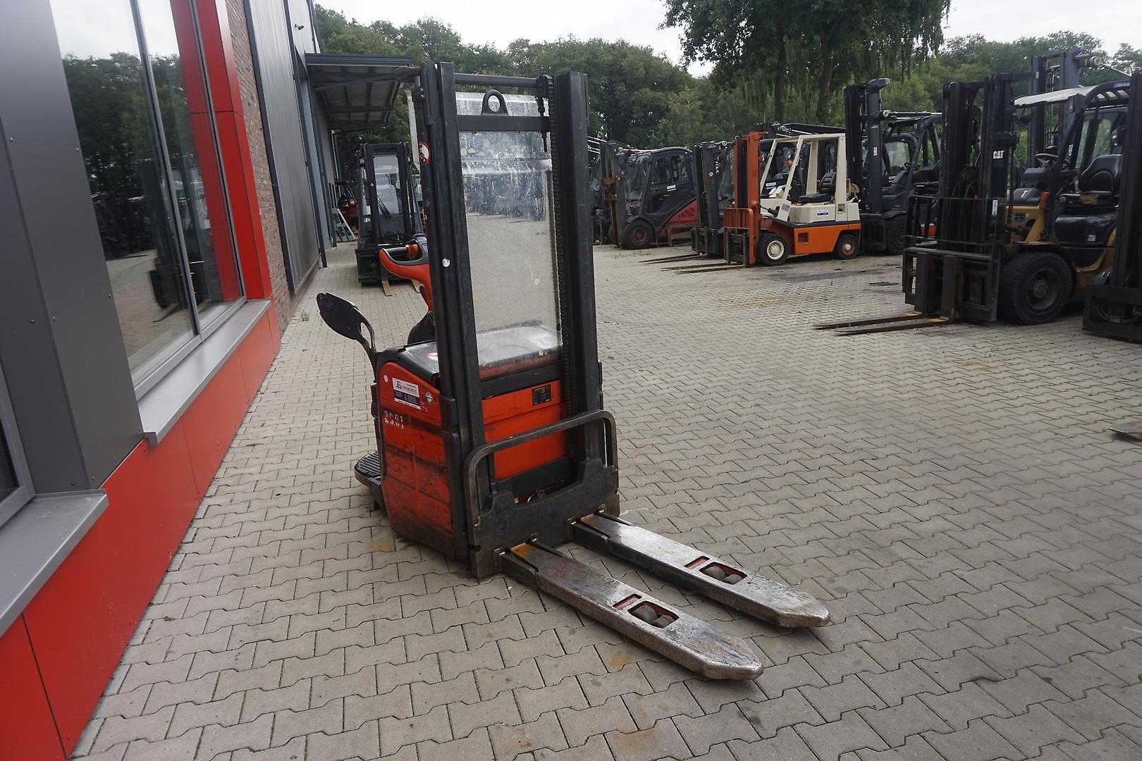Used Forklift Linde L 14 AP Aukšto kėlimo krautuvas su vairuotojo stovu (ar keleivio platforma) (Image 3) Used Forklift Linde L 14 AP Aukšto kėlimo krautuvas su vairuotojo stovu (ar keleivio platforma) (Image 3)