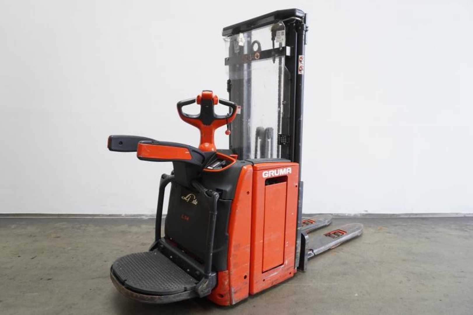 Used Forklift Linde L 14 AP i 1173 Aukšto kėlimo krautuvas su vairuotojo stovu (ar keleivio platforma) (Image 1) Used Forklift Linde L 14 AP i 1173 Aukšto kėlimo krautuvas su vairuotojo stovu (ar keleivio platforma) (Image 1)