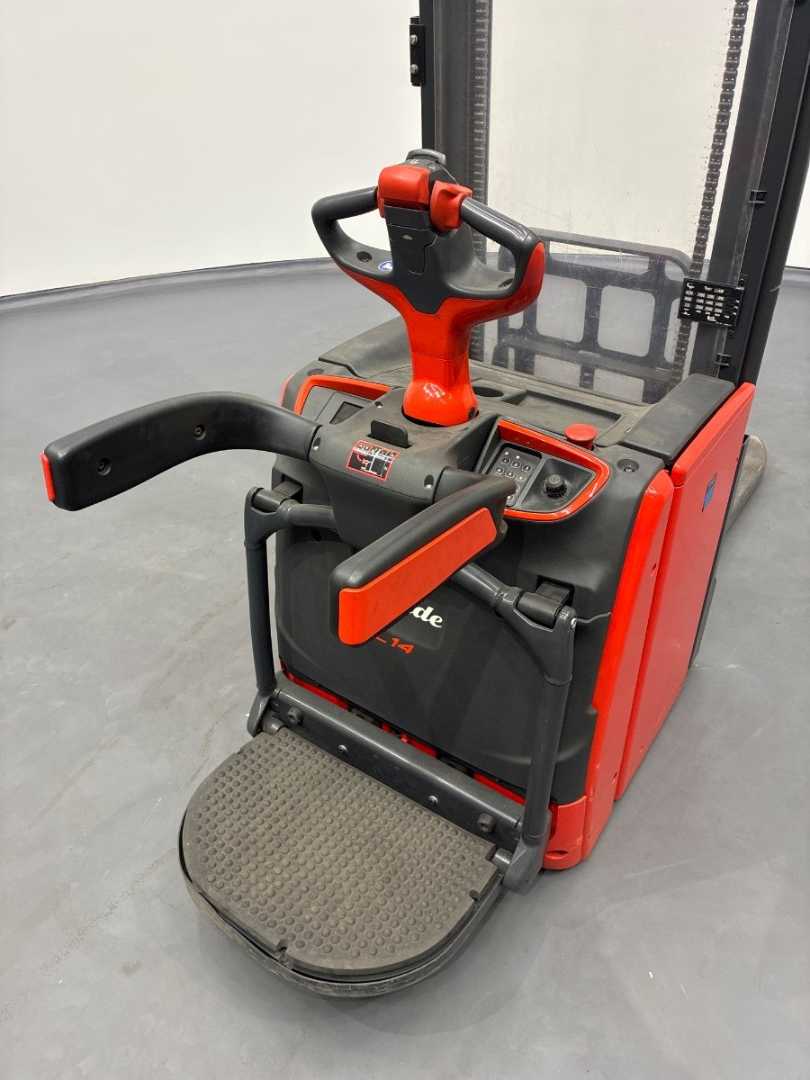 Used Forklift Linde L14AP-1173-01 Aukšto kėlimo krautuvas su vairuotojo stovu (ar keleivio platforma) (Image 7)