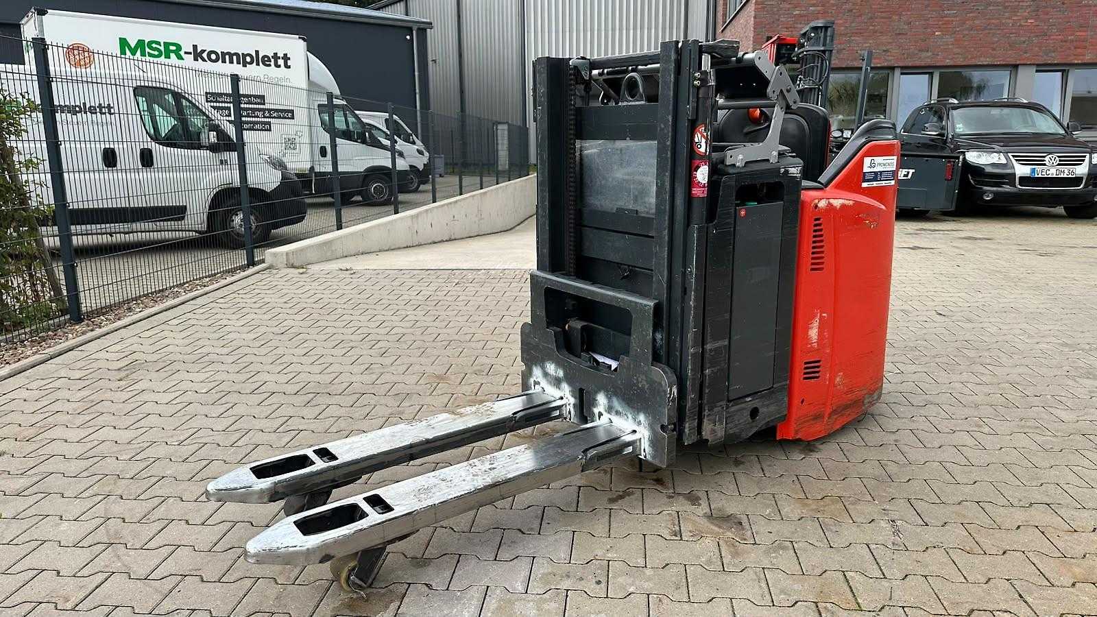 Used Forklift Linde L 12L SP Aukšto kėlimo krautuvas su vairuotojo stovu (ar keleivio platforma) (Image 4)