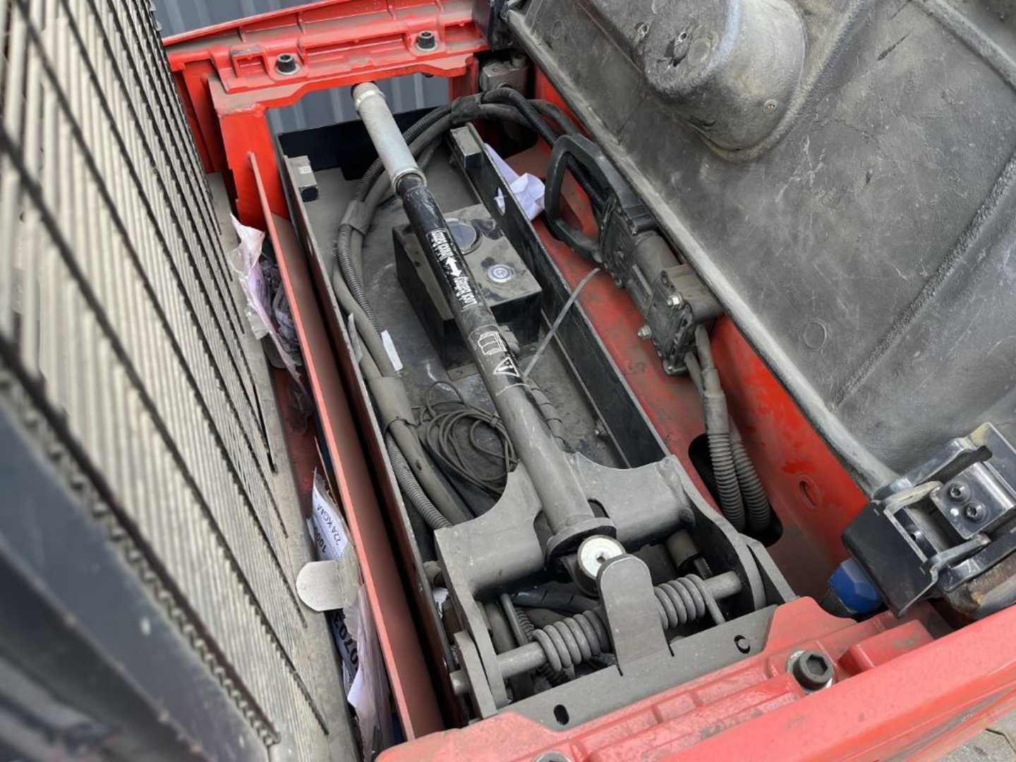 Used Forklift Linde L20AP Aukšto kėlimo krautuvas su vairuotojo stovu (ar keleivio platforma) (Image 6) Used Forklift Linde L20AP Aukšto kėlimo krautuvas su vairuotojo stovu (ar keleivio platforma) (Image 6)