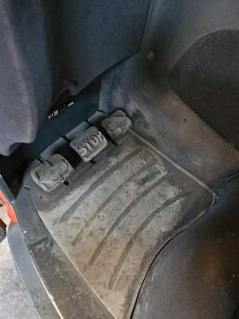 Used Forklift Linde R16HD-01 Aukšto kėlimo krautuvas su vairuotojo sėdyne (Image 3) Used Forklift Linde R16HD-01 Aukšto kėlimo krautuvas su vairuotojo sėdyne (Image 3)
