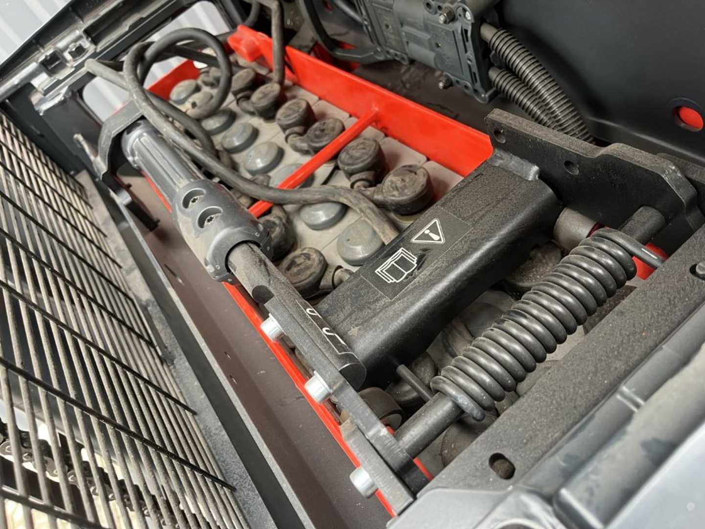 Used Forklift Linde L16R Aukšto kėlimo krautuvas su vairuotojo sėdyne (Image 5)