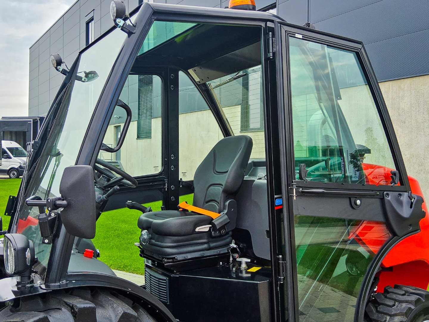 Used Forklift Manitou MC 30-4 Bekelės krautuvas (Image 6)